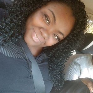 Meet your Posher, Ashleigh